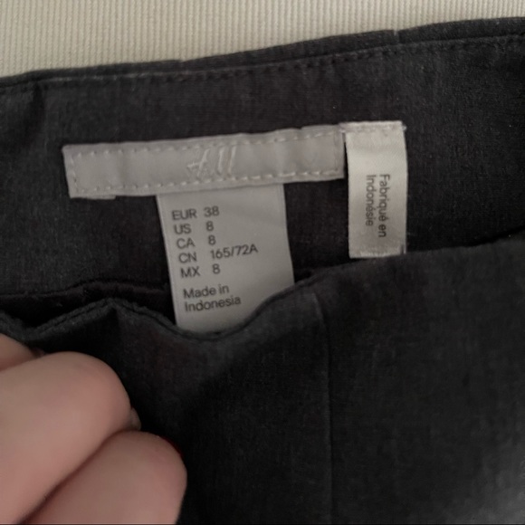 Grey pencil skirt - Picture 3 of 3